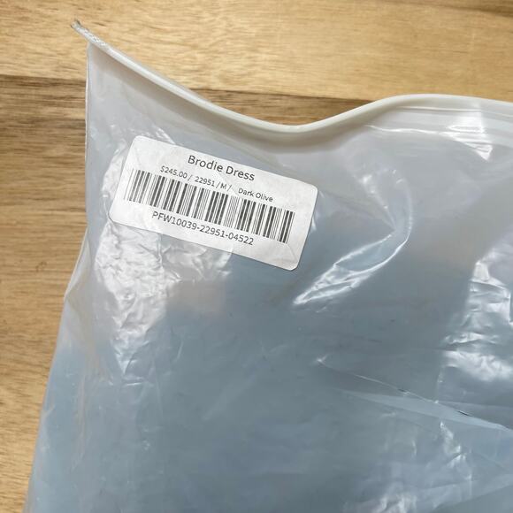 NWT Park & Fifth Brodie Dress Women's Size Medium Olive Green - Picture 6 of 7